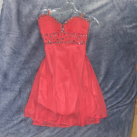Handmade Sweetheart Homecoming Dress - Picture 1 of 6